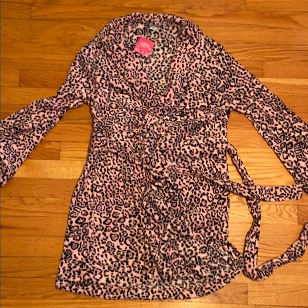 Pink cheetah robe
